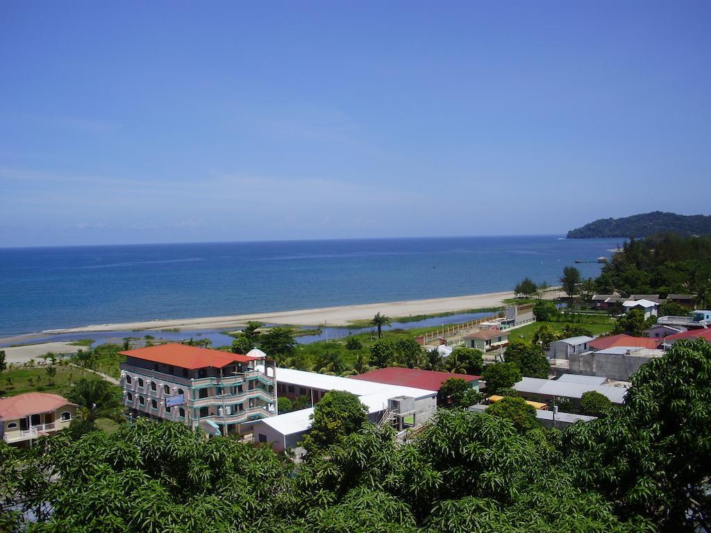 Hotel Maya Vista Tela Exterior photo